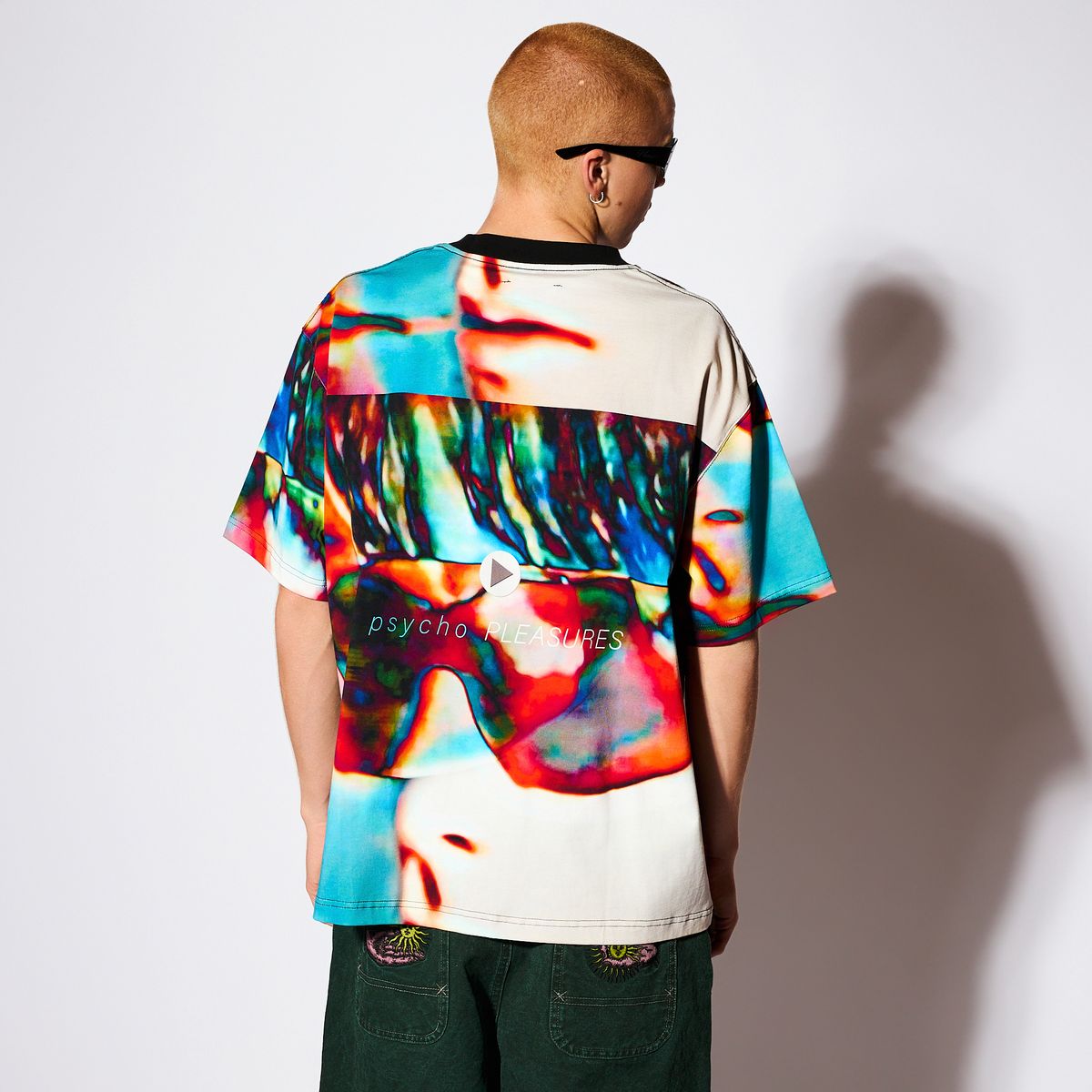 PLEASURES Psycho Heavyweight Tee