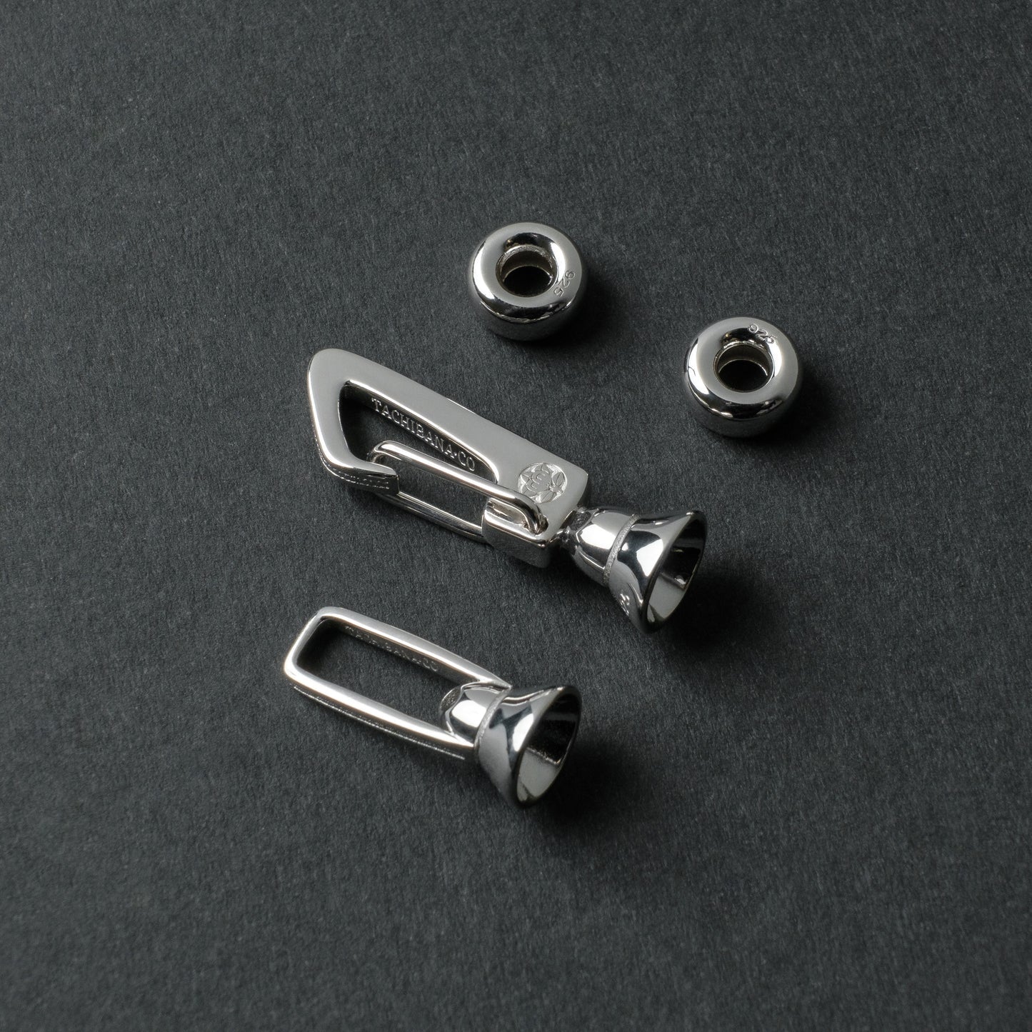 Tachibana.co Deluxe Silver Emerald Fuchsite Bracelet