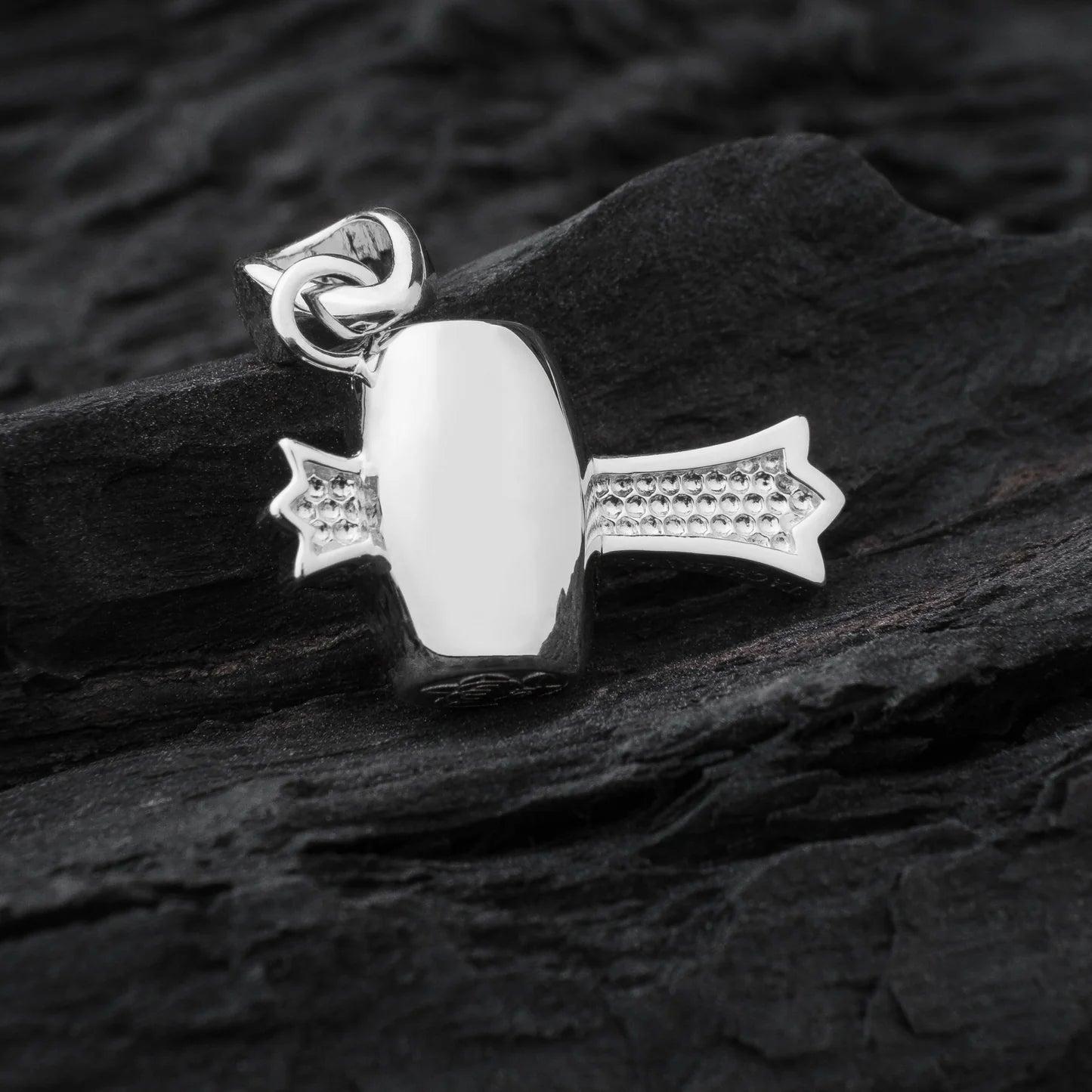 Tachibana.co Silver Lucky Hammer Amulet
