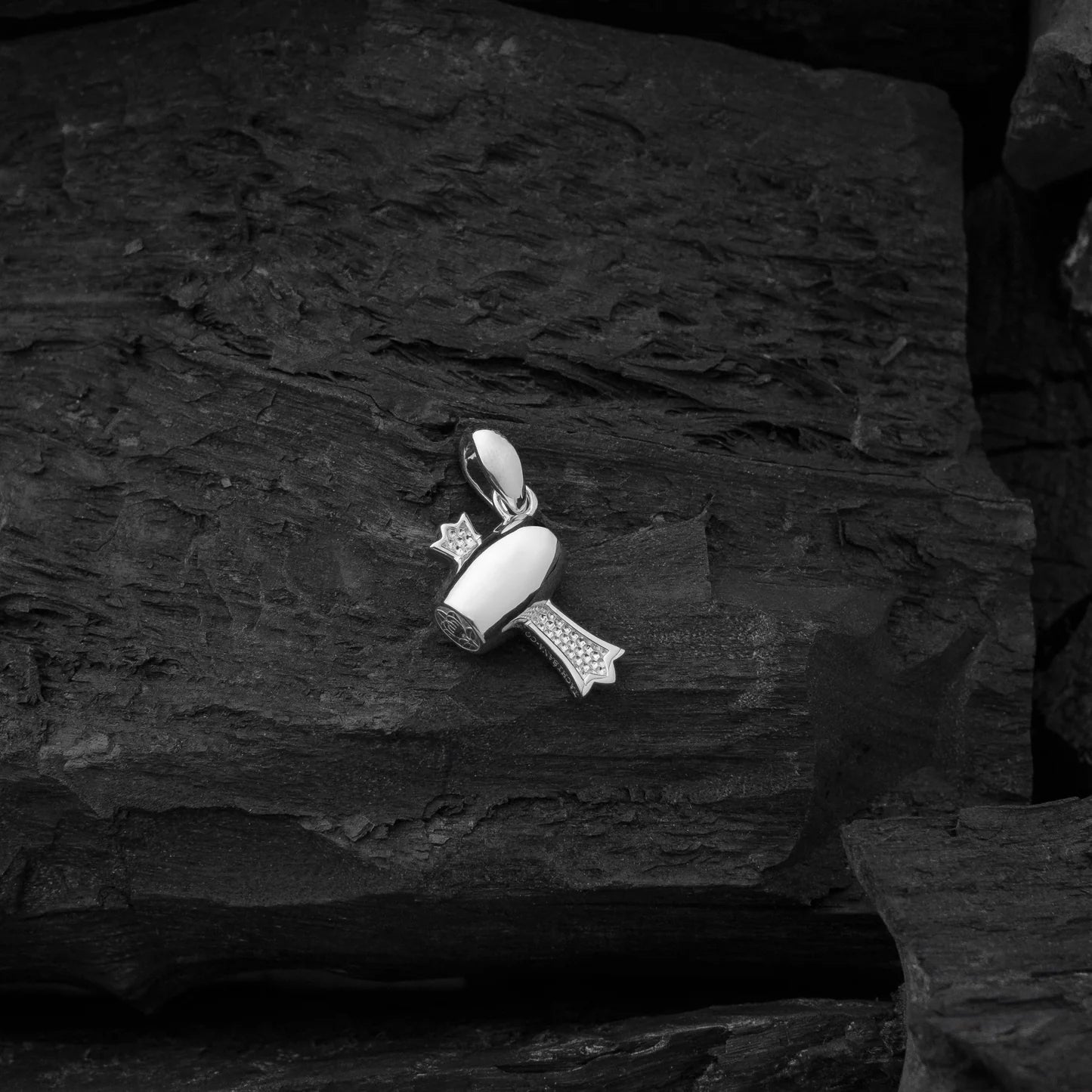 Tachibana.co Silver Lucky Hammer Amulet