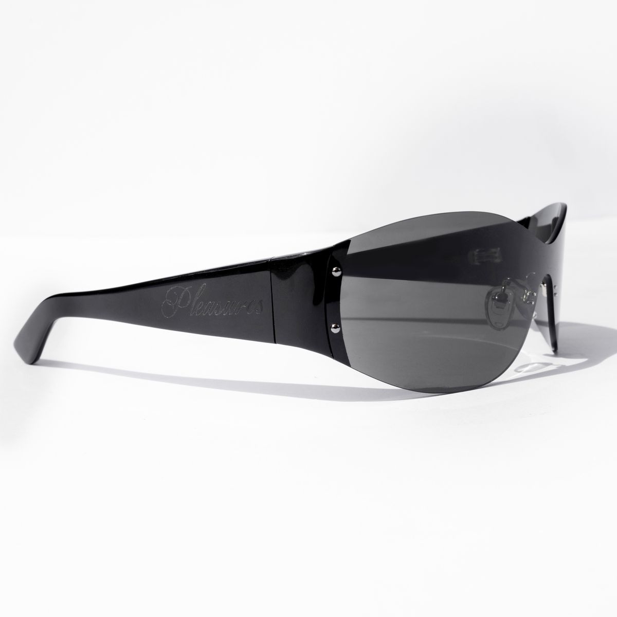 PLEASURES x AKILA Bona Wrap Sunglasses