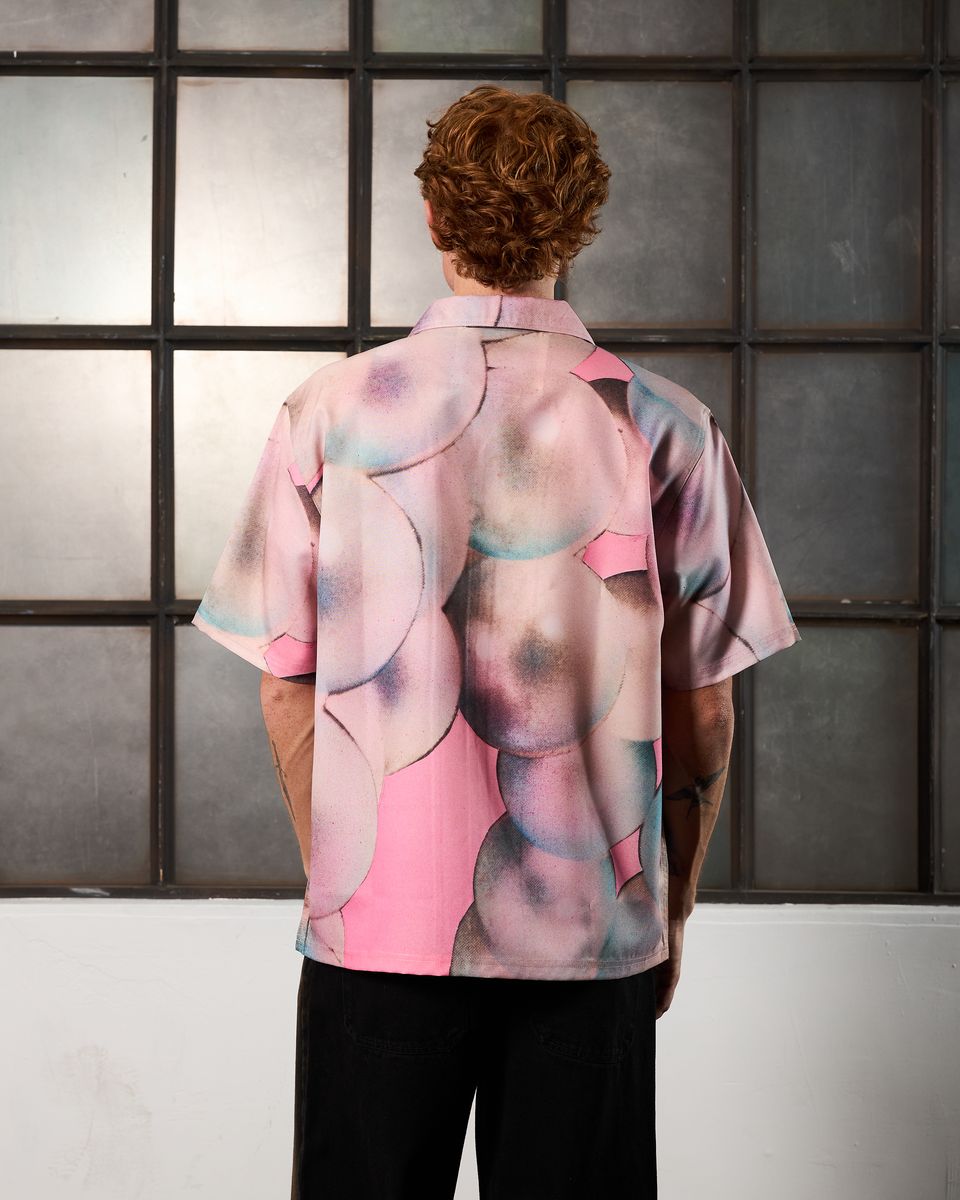 PLEASURES Pearl Button Up