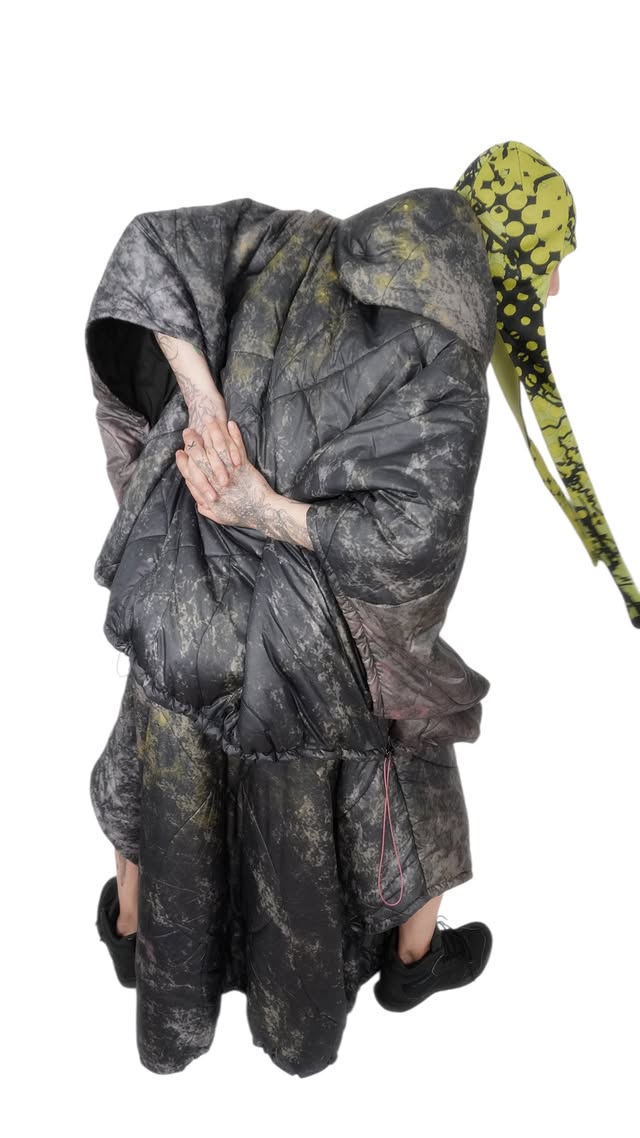 GB MOUTH Nature Camo "霧鷺" Light Down Poncho [Dark]
