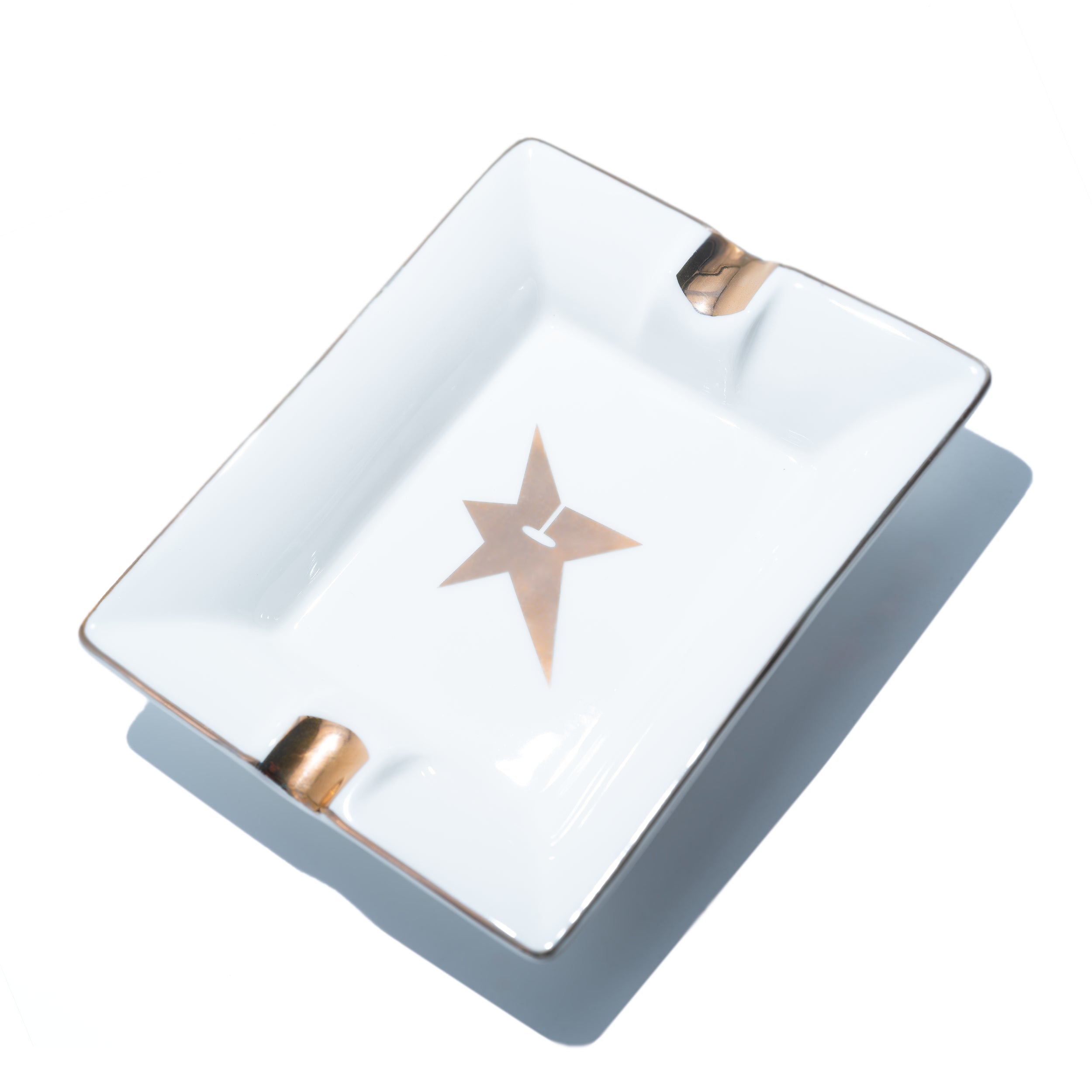 CARPET C-Star Ceramic Ash Tray [White]