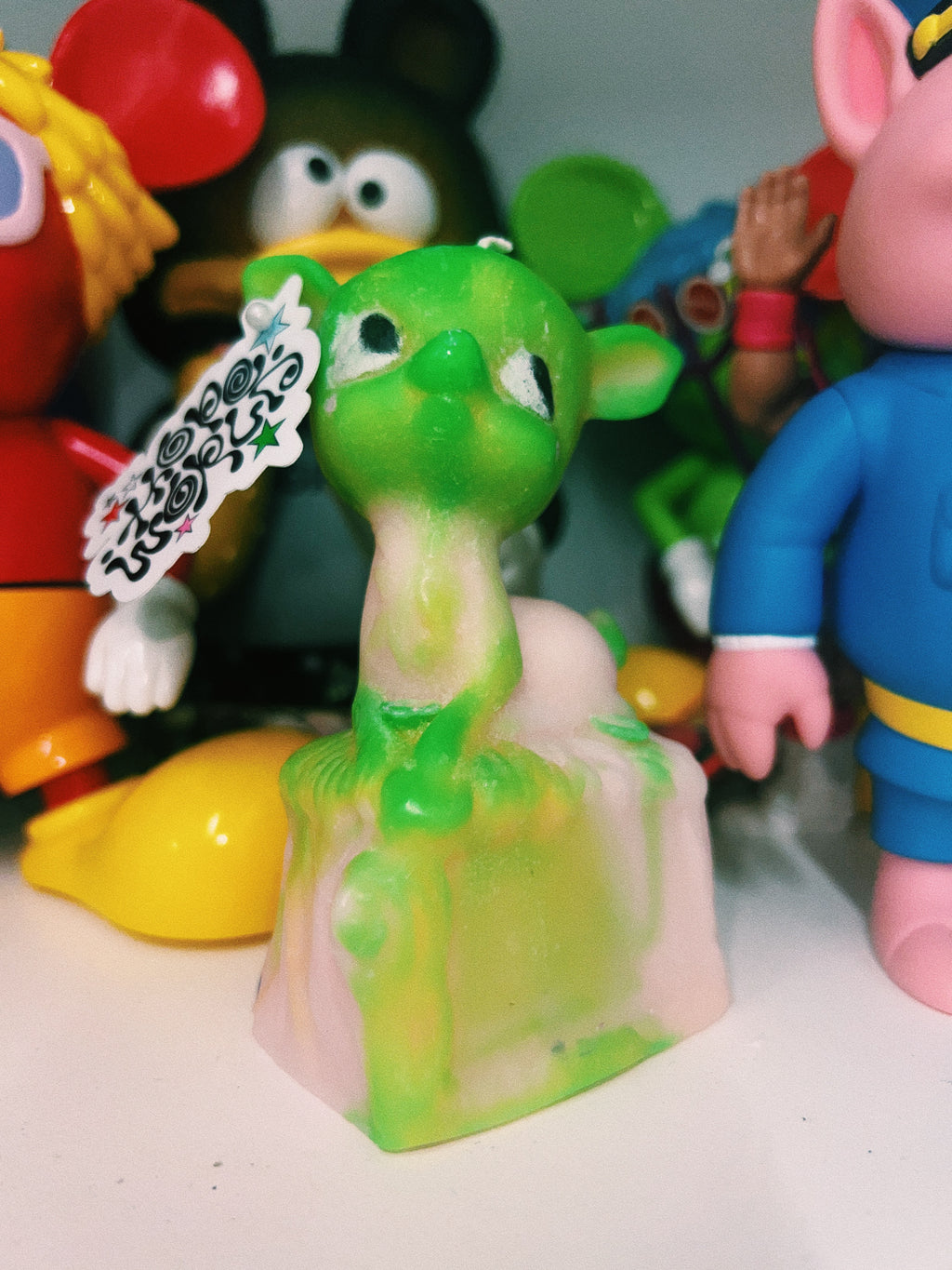 Hopeworld Fawn Candle [Toxic Peach]