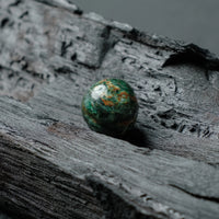 Tachibana.co Deluxe Silver Emerald Fuchsite Bracelet