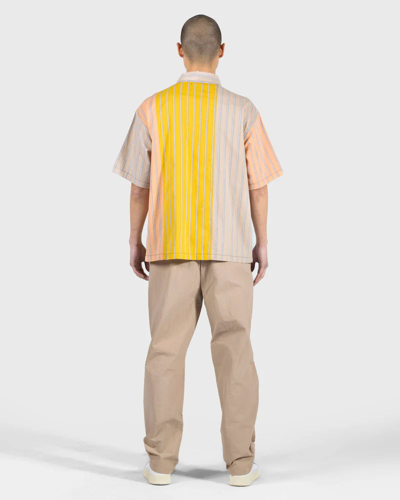 PLEASURES Garner Zip Shirt [Peach]
