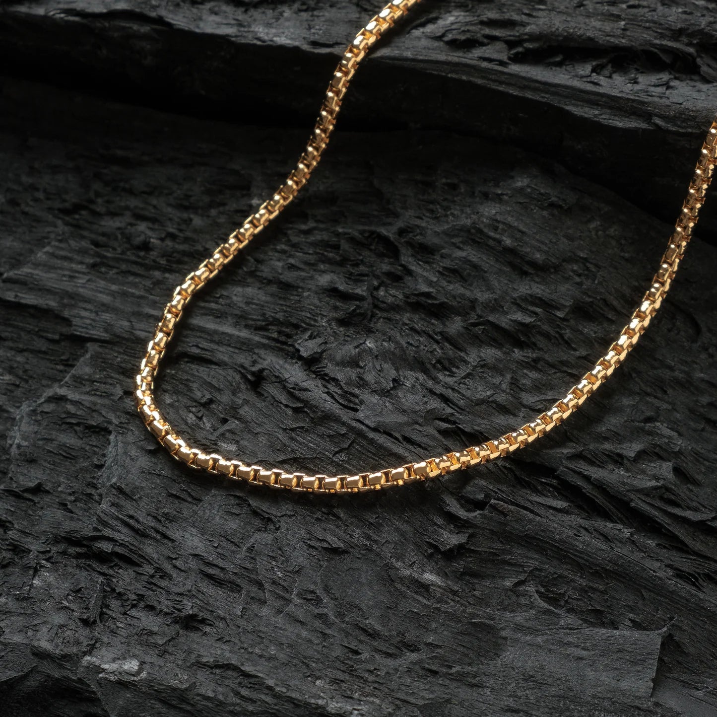 Tachibana.co Gold Box Chain Necklace