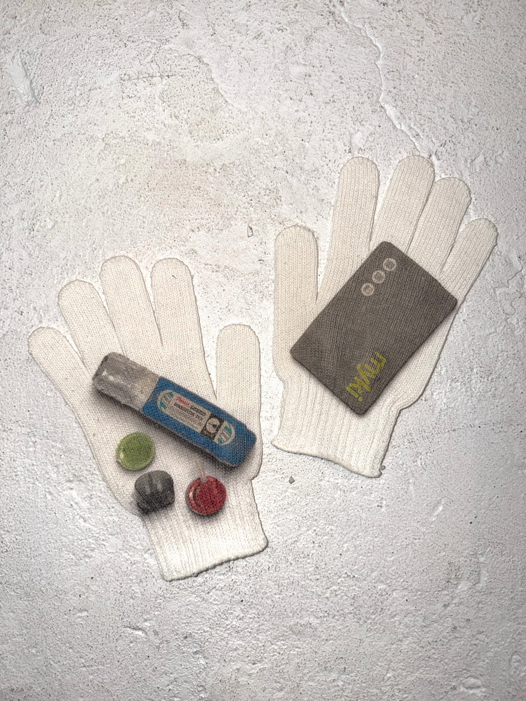 Sun (c) Gloves
