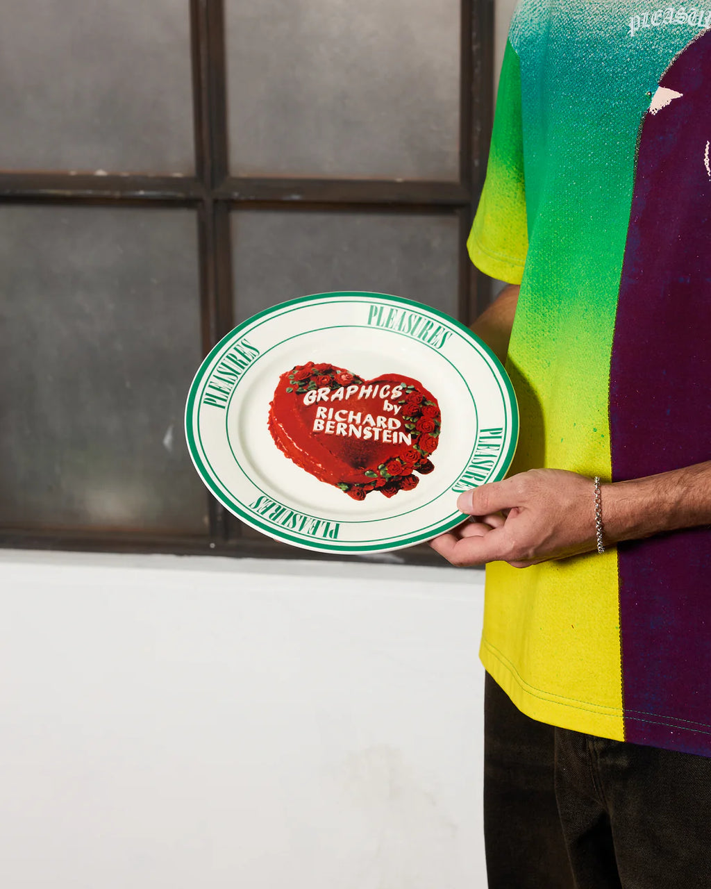 PLEASURES Cake Plate