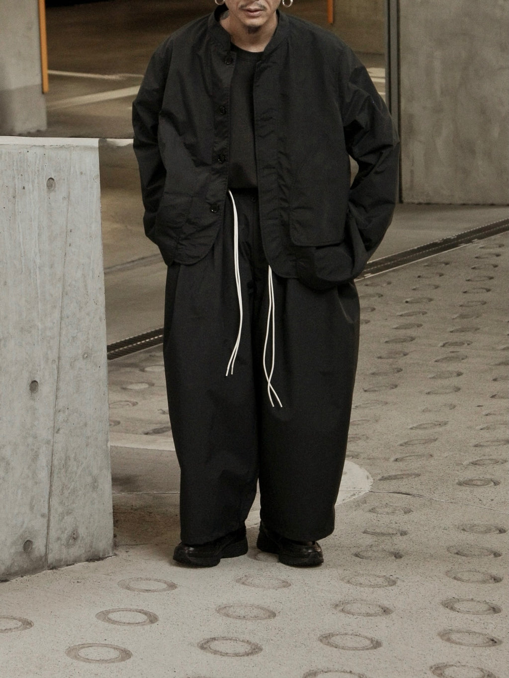 Nodzoku Adaptive Shadow Wide Slacks [Black]