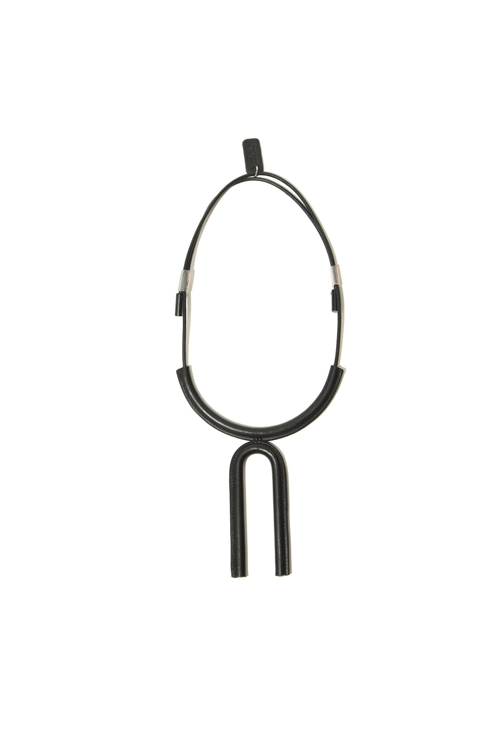 Nodzoku Neckture. "U"