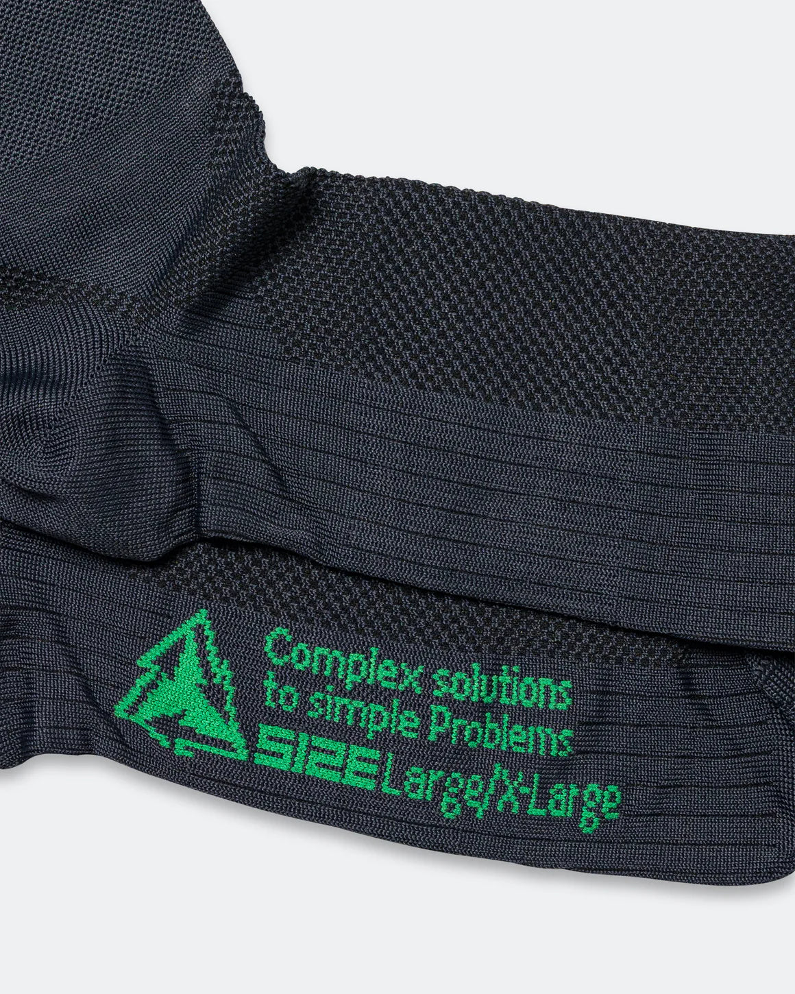Rayon Vert Problem Socks [Golgotha Black]