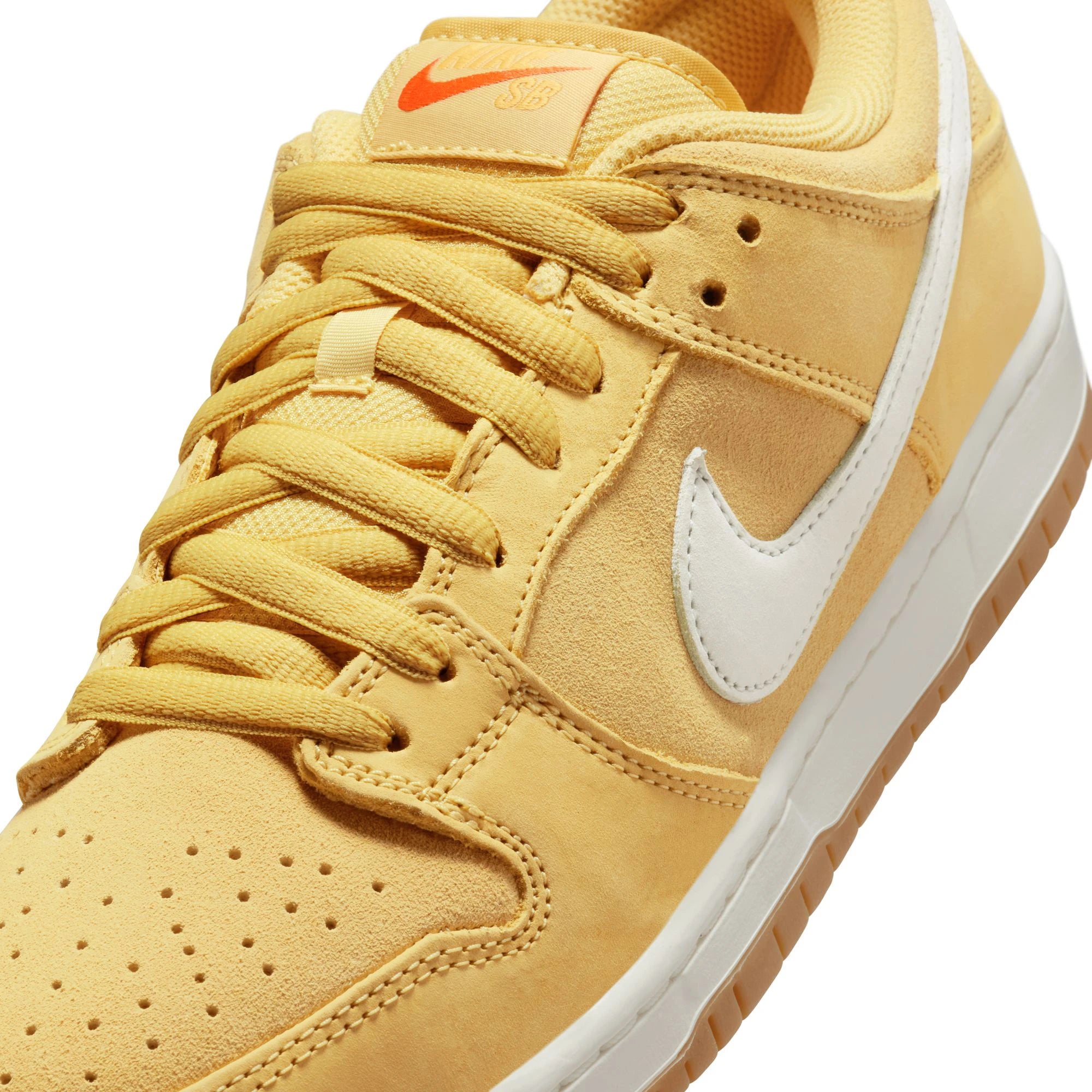 Nike SB Dunk Low Pro [Saturn Gold]